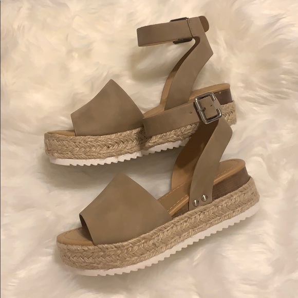 Fashion shoes - Picture 4 of 4